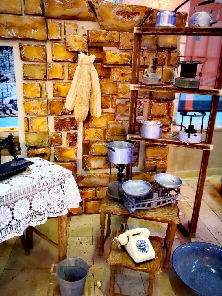 תפאורה עיירה יהודית